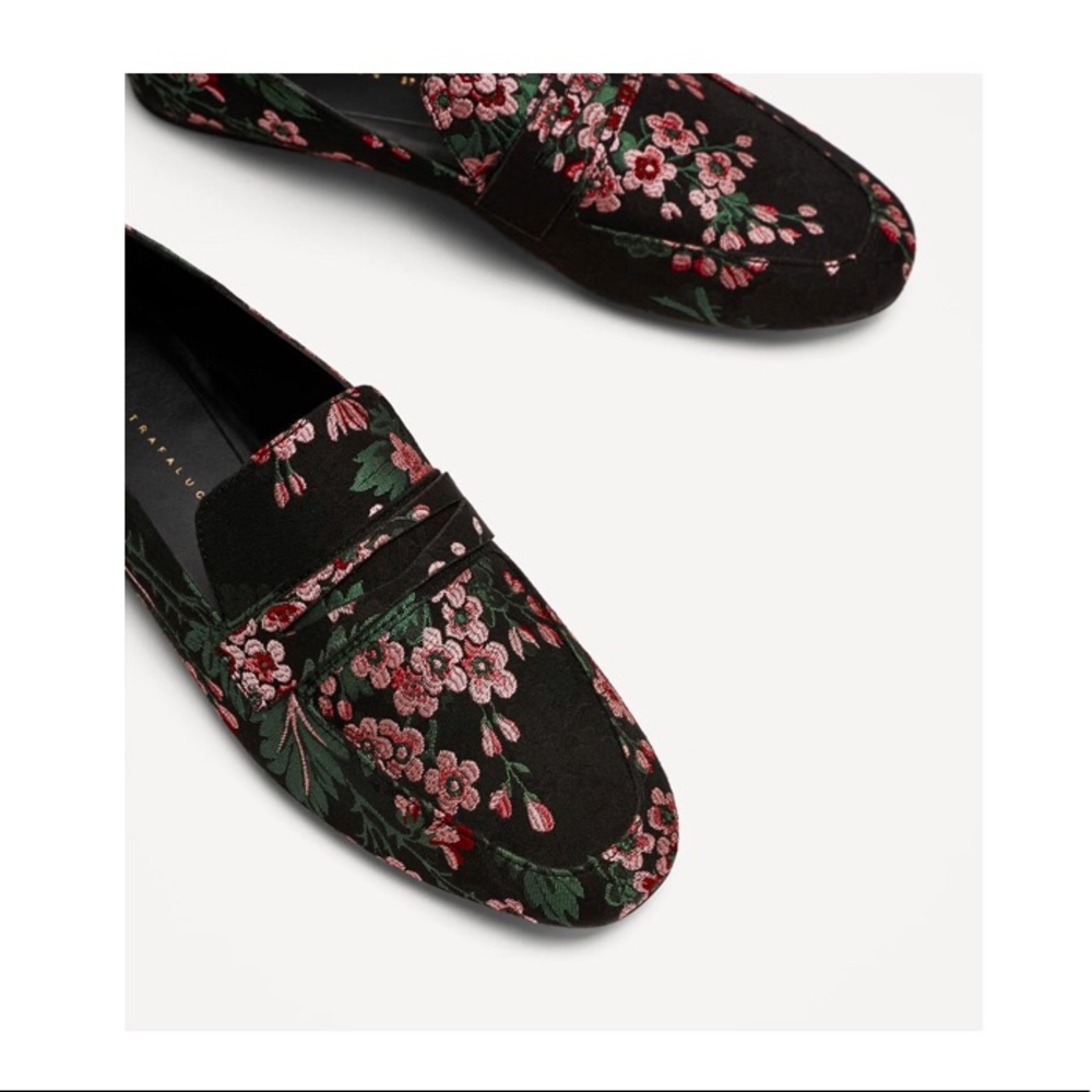 Zara Floral Print Loafers